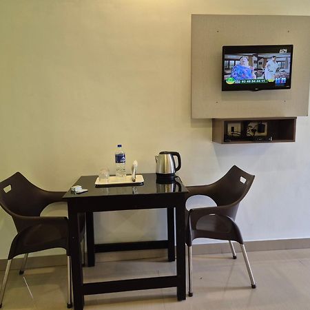Alfa Inn เนดุมบัสเซรี ภายนอก รูปภาพ