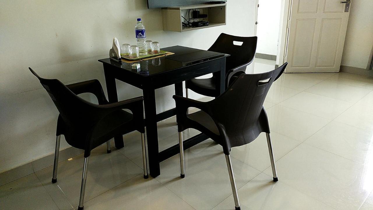 Alfa Inn เนดุมบัสเซรี ภายนอก รูปภาพ