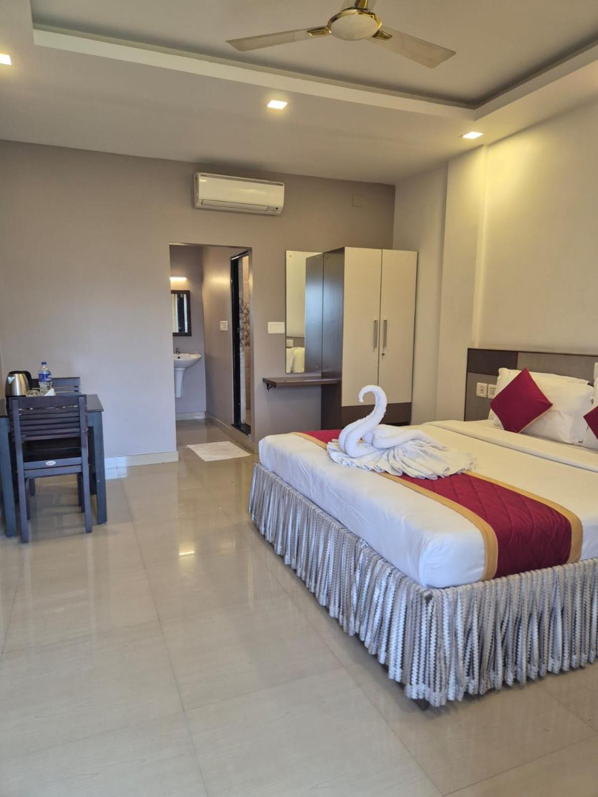 Alfa Inn เนดุมบัสเซรี ภายนอก รูปภาพ