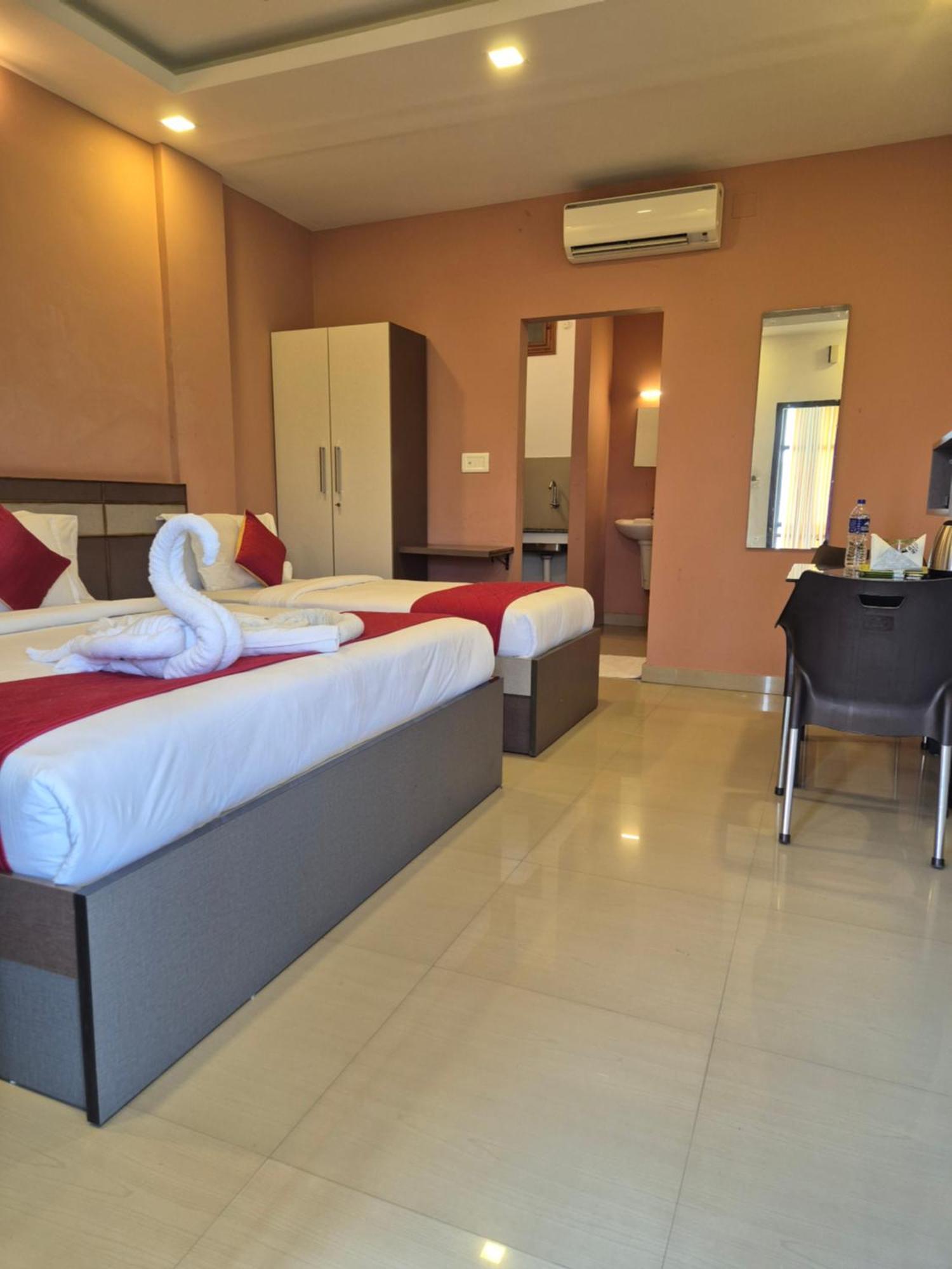 Alfa Inn เนดุมบัสเซรี ภายนอก รูปภาพ