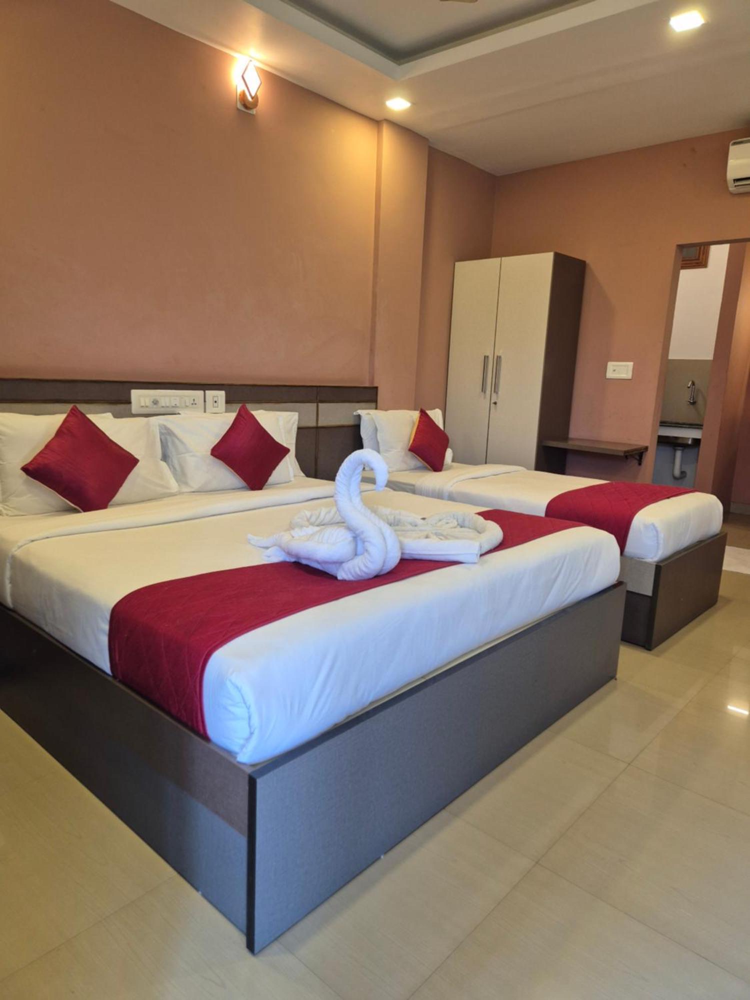 Alfa Inn เนดุมบัสเซรี ภายนอก รูปภาพ