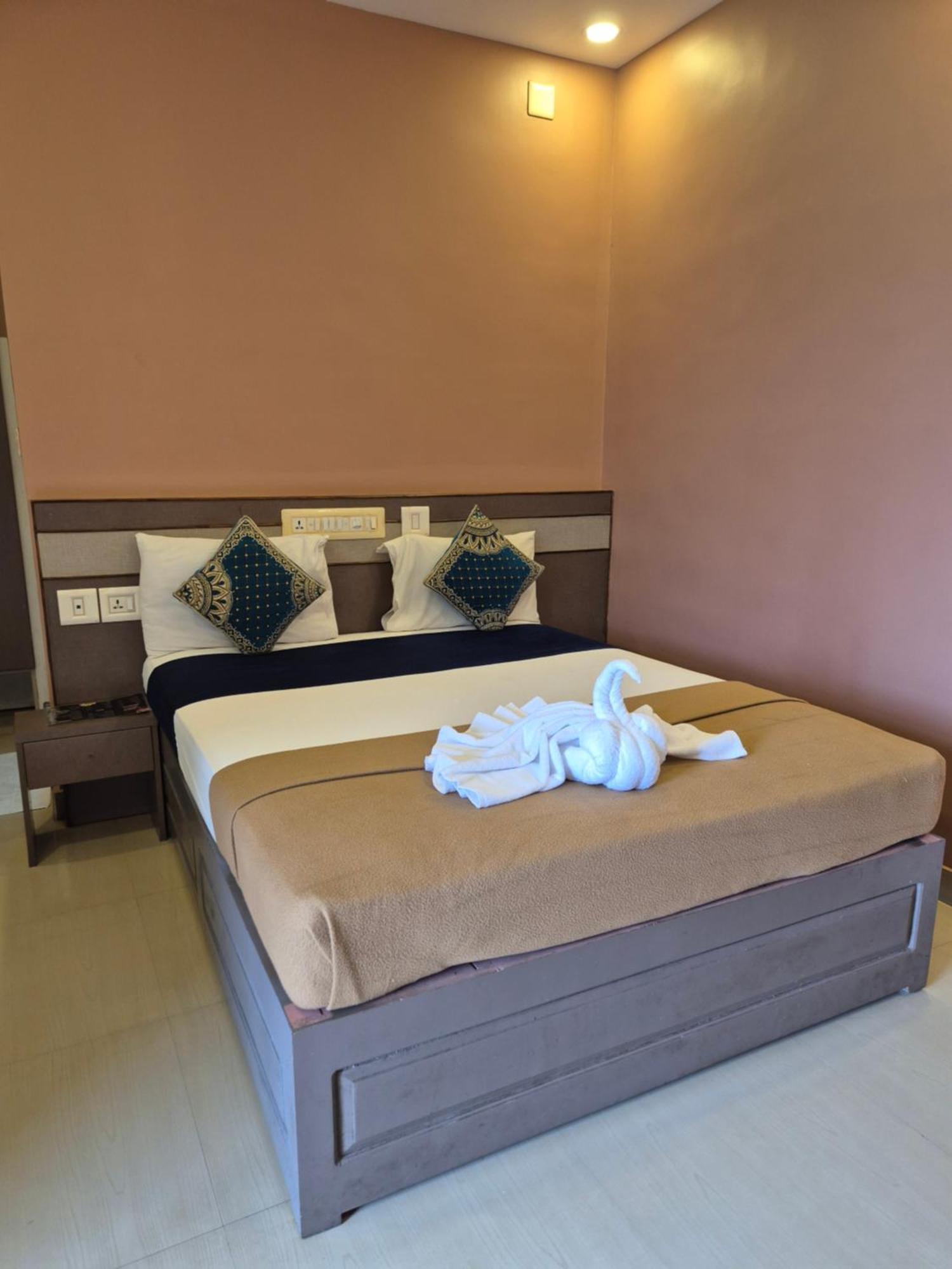 Alfa Inn เนดุมบัสเซรี ภายนอก รูปภาพ