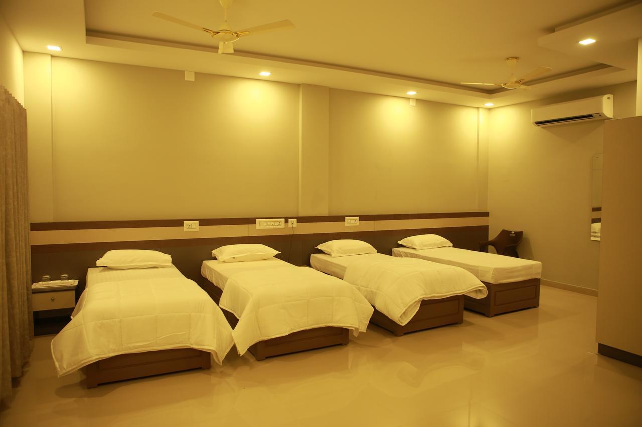 Alfa Inn เนดุมบัสเซรี ภายนอก รูปภาพ