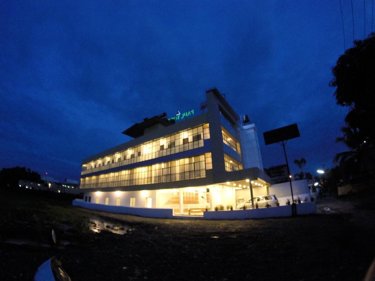 Alfa Inn เนดุมบัสเซรี ภายนอก รูปภาพ