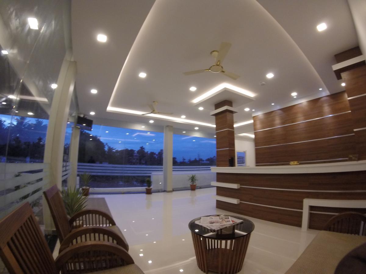 Alfa Inn เนดุมบัสเซรี ภายนอก รูปภาพ