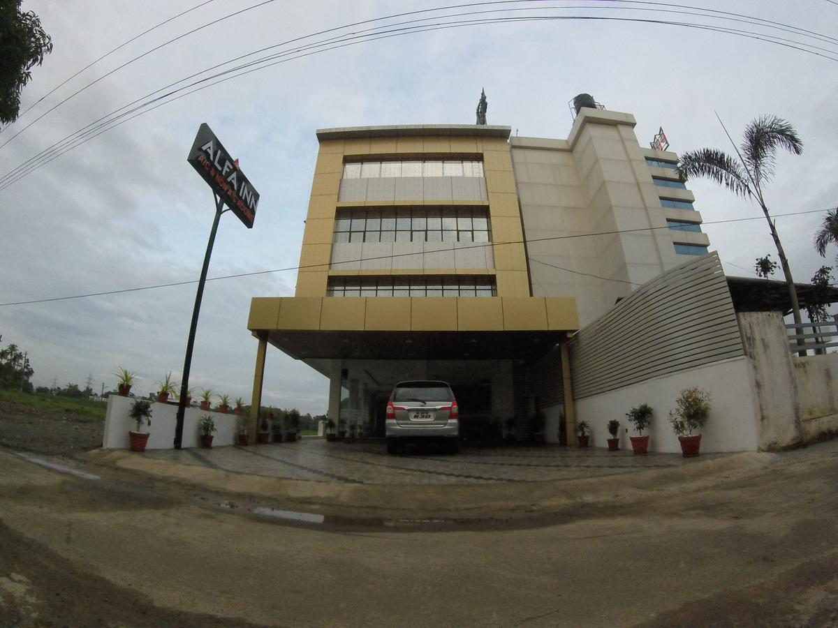 Alfa Inn เนดุมบัสเซรี ภายนอก รูปภาพ